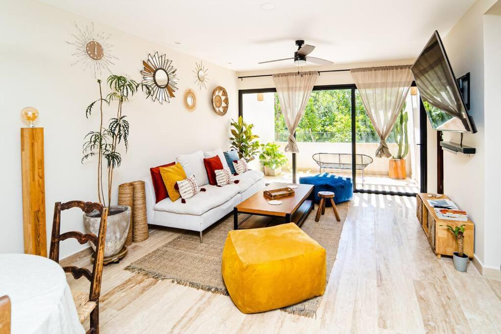 Luxury In The Exclusive Area Of Apartment *